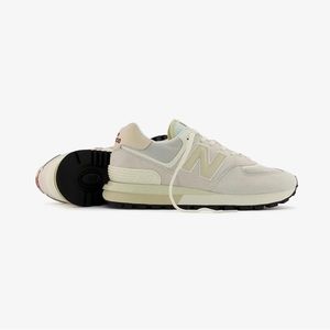 New Balance 574 Legacy Unisex Sneaker (W6.5)